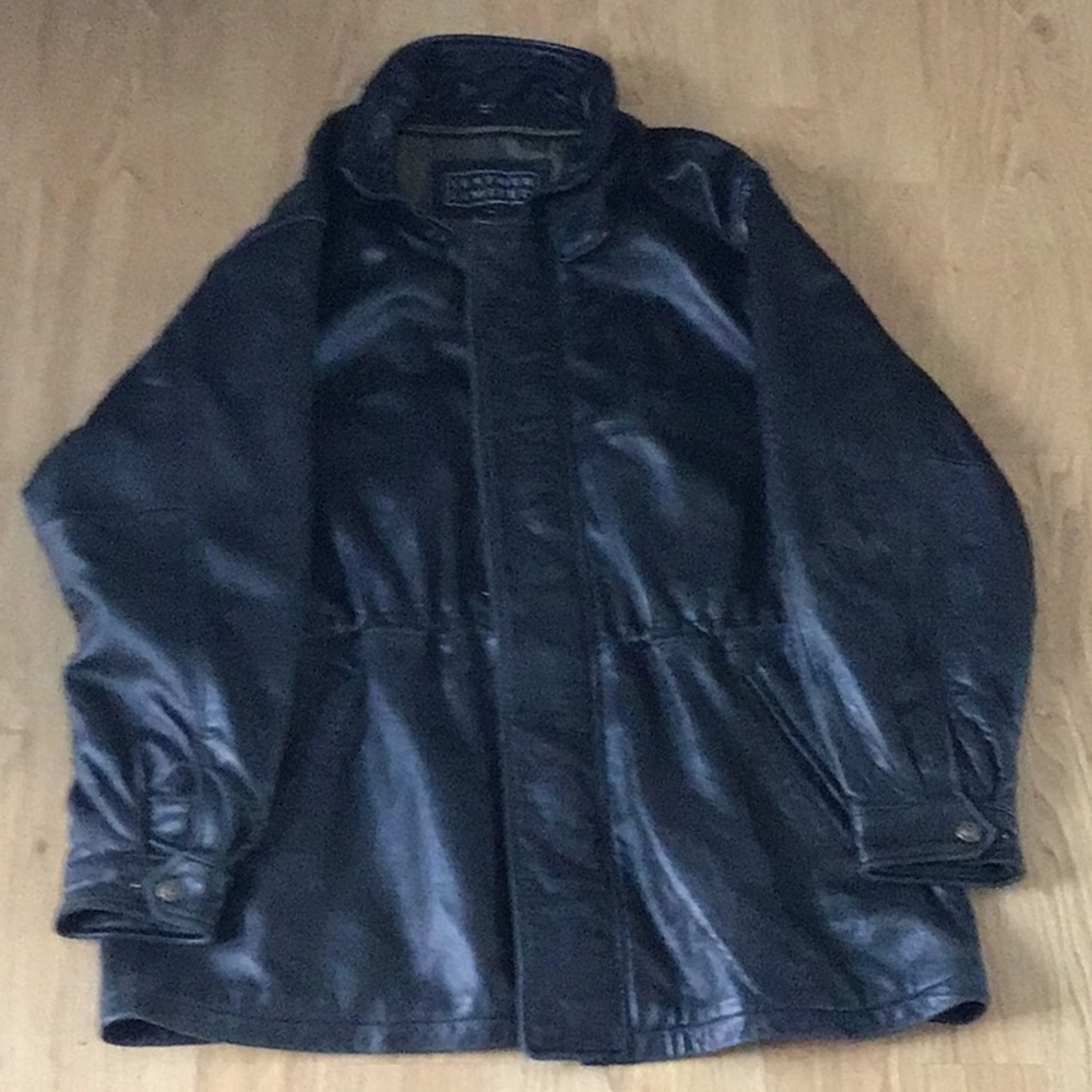 Leather Limited size XL waist cinch waist length black leather one pocket inside